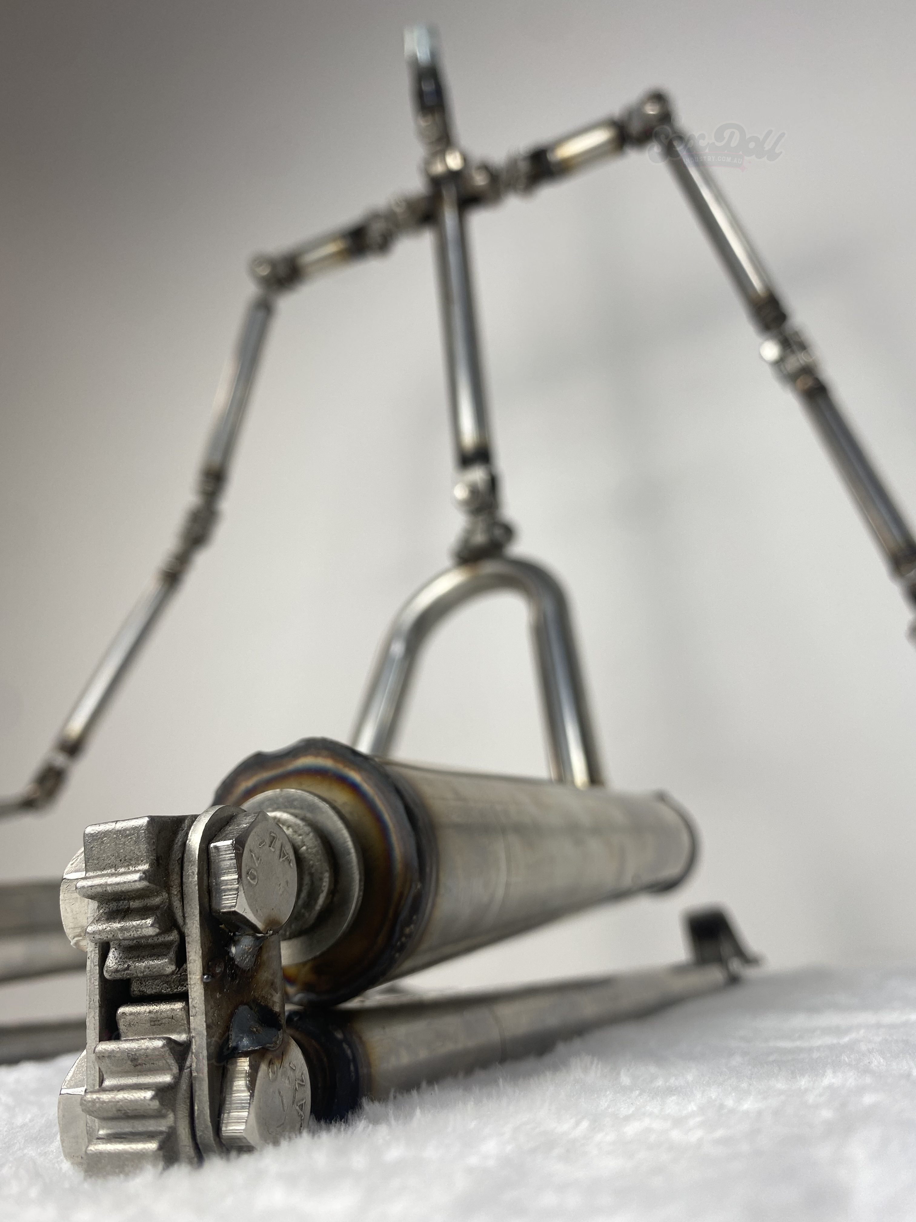 CLIMAX EVO metal joint hardware